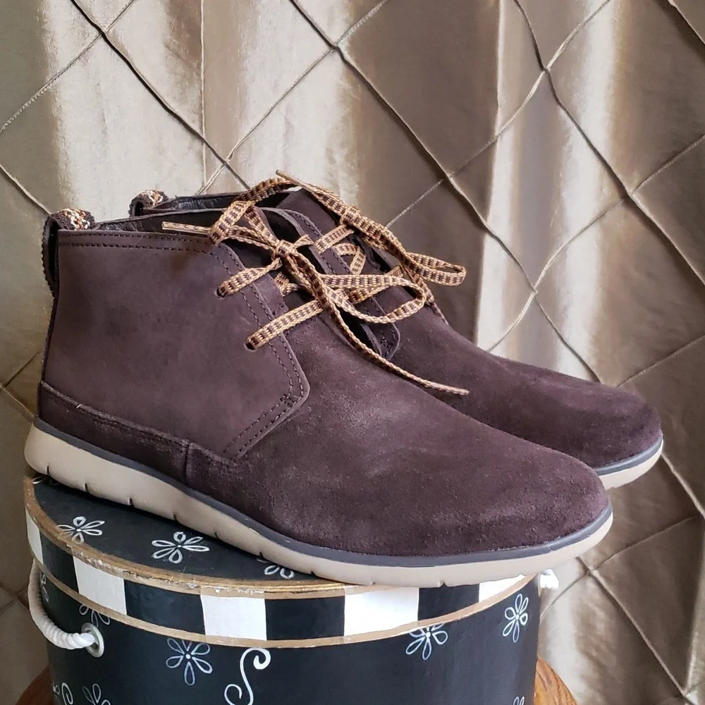 NWOT’ UGG ‘Freamon’ Men’s Suede Chukka Boot